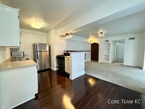 702 W 48th St, Unit 104 in Kansas City, MO - Building Photo - Building Photo