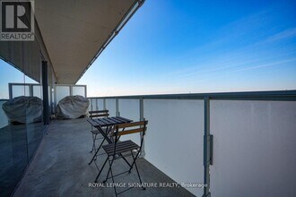 11 Charlotte St in Toronto, ON - Building Photo - Building Photo