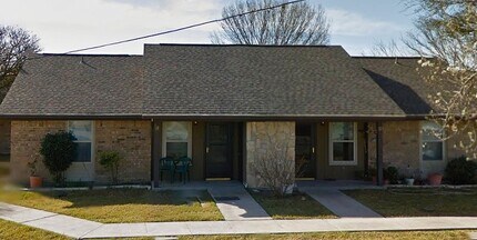 600 Spring St in Brackettville, TX - Building Photo - Building Photo