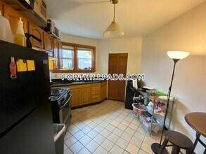 253 Highland St-Unit -2 in Boston, MA - Building Photo - Building Photo