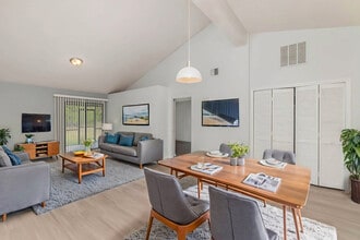 374 Cocoa Ct in Kissimmee, FL - Building Photo - Building Photo