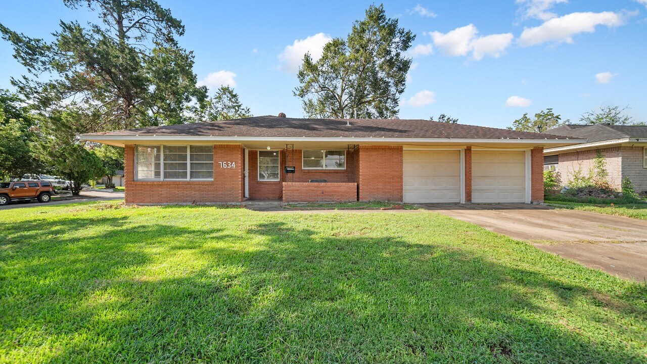 7634 Wilmerdean St in Houston, TX - Building Photo