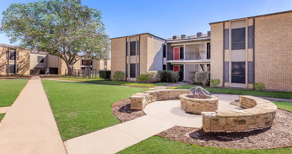 The Ranch in Tyler, TX - Building Photo