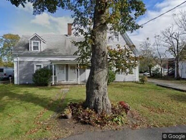 42-46 School St in Barnstable, MA - Building Photo - Building Photo