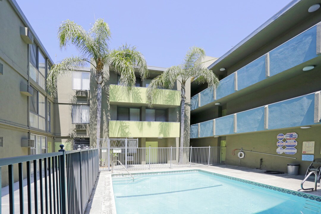 Mardette Apartments in Los Angeles, CA - Foto de edificio