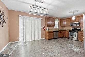 334 N Oakland Ave in Runnemede, NJ - Building Photo - Building Photo