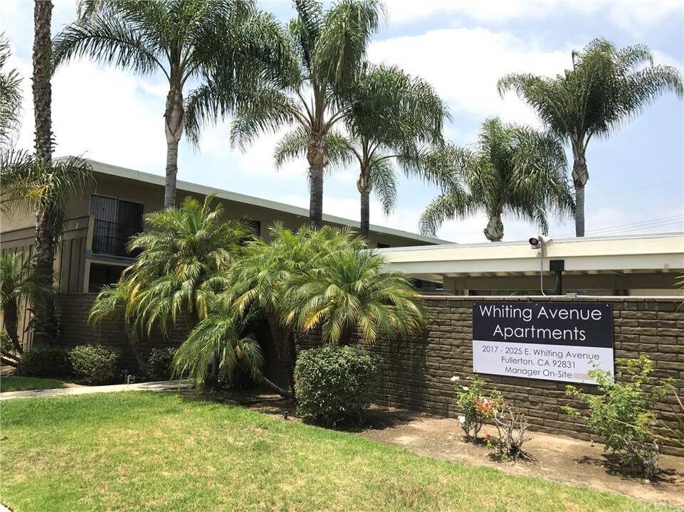 2025 E Whiting Ave-Unit -F in Fullerton, CA - Building Photo