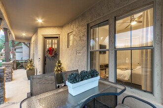 9250 E Via De Vaquero Dr in Scottsdale, AZ - Building Photo - Building Photo