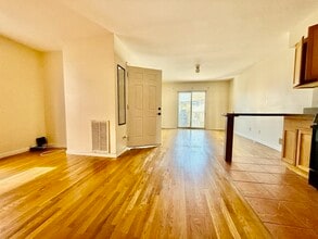 369 Danforth Ave in Jersey City, NJ - Building Photo - Building Photo