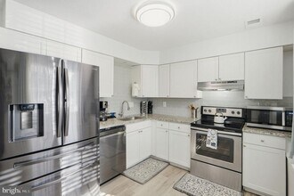 1013 Copperfield Ct in Waldorf, MD - Building Photo - Building Photo