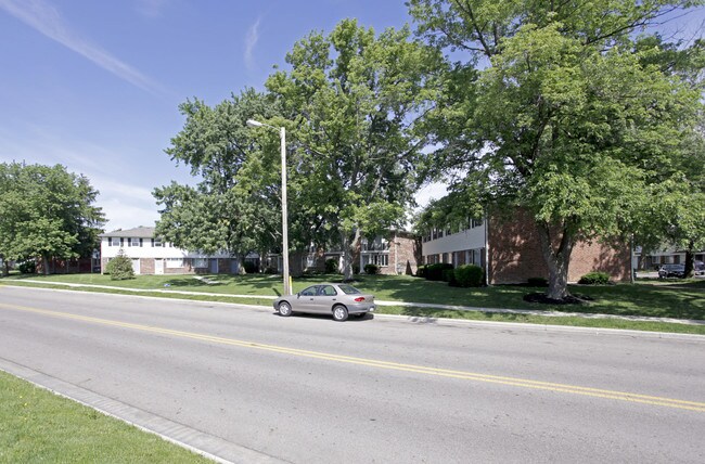 4960-4982 Medfield Way in Columbus, OH - Foto de edificio - Building Photo