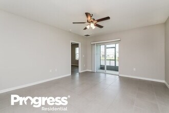 3086 Suncoast Blend Dr in Odessa, FL - Building Photo - Building Photo