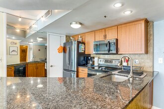 1605 S Ocean Blvd in Myrtle Beach, SC - Foto de edificio - Building Photo
