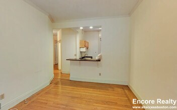 15 Queensberry St, Unit 2 in Boston, MA - Building Photo - Building Photo