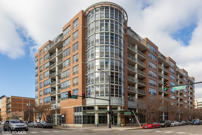 property at 1200 W Monroe St