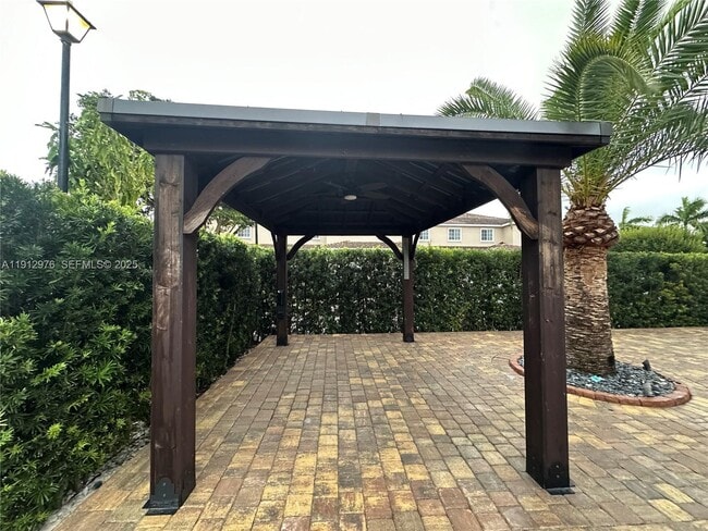 27326 SW 142nd Ct in Homestead, FL - Building Photo - Building Photo