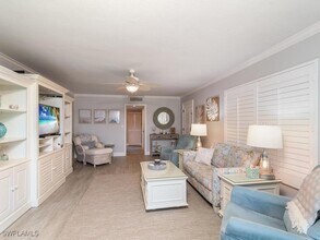 4180 Crayton Rd in Naples, FL - Foto de edificio - Building Photo