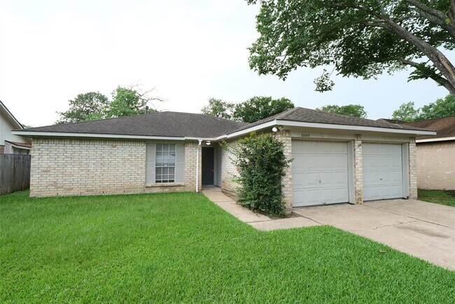 22015 Kenlake Dr in Katy, TX - Building Photo - Building Photo