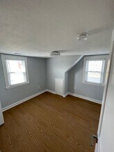 72 Sohier Rd, Unit 2 in Beverly, MA - Foto de edificio - Building Photo