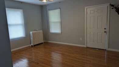 370 Dyckman St in Peekskill, NY - Building Photo - Building Photo