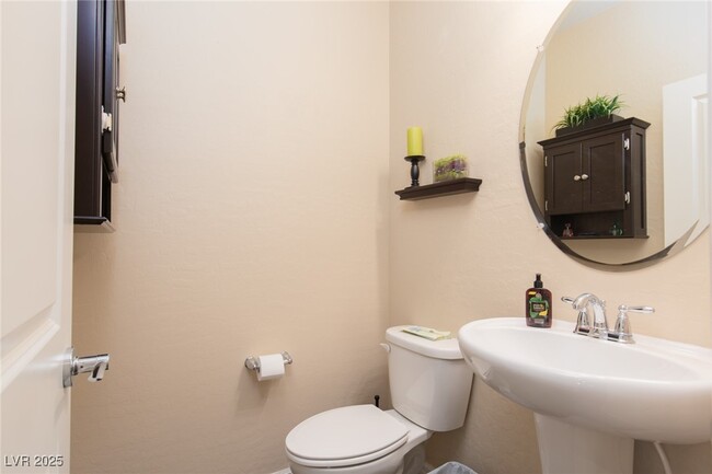 property at 2070 Morro Vista Dr