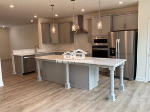 4232 Alexander Vw Dr in Charlotte, NC - Building Photo - Building Photo