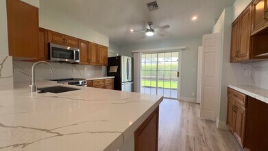 13285 Opal Ln in Wellington, FL - Building Photo - Building Photo