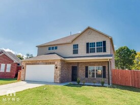 1111 Musket St in Prairie Grove, AR - Building Photo