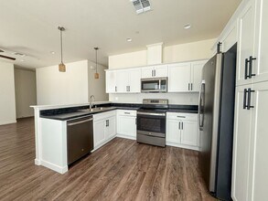 6935 Wilshire Ave in Twentynine Palms, CA - Building Photo - Building Photo