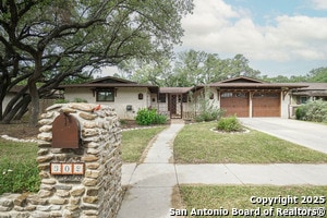 302 W Silver Sands Dr in San Antonio, TX - Building Photo - Building Photo
