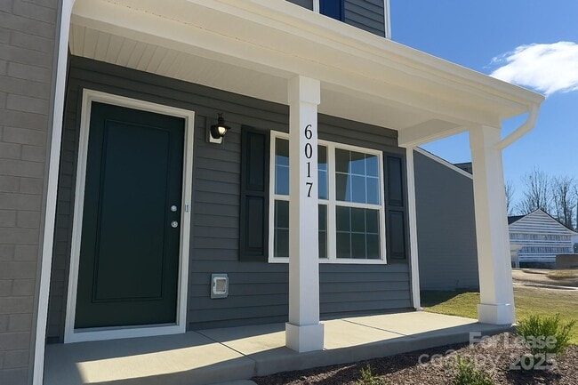 6017 Northway Frst Dr in Charlotte, NC - Building Photo - Building Photo