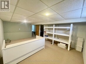 1463 Stoneybrook Crescent in London, ON - Building Photo - Building Photo