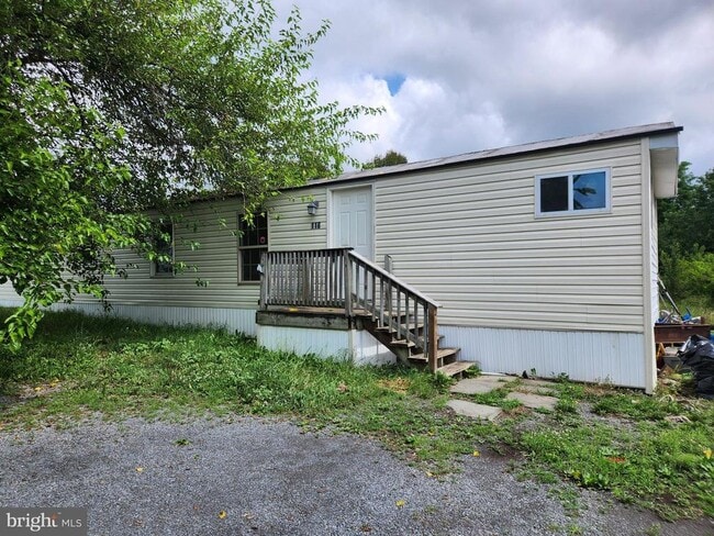 property at 118 Kiln Dr