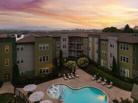 Beaucatcher Flats in Asheville, NC - Building Photo