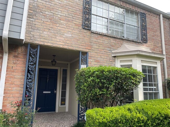 property at 1721 W Sam Houston Pkwy S