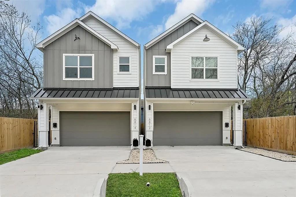6814 Burkett St. in Houston, TX - Foto de edificio