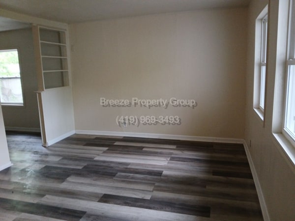 property at 560 Williamsville Ave