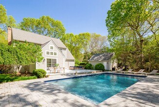 65 Caldwell Rd in Bridgehampton, NY - Building Photo - Building Photo