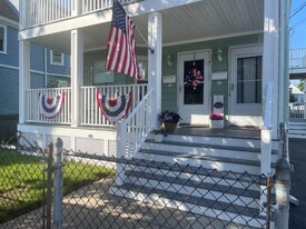 33-33 Graves Ave in Lynn, MA - Building Photo