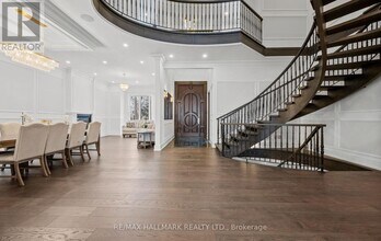 32 Devondale Ave in Toronto, ON - Building Photo - Building Photo