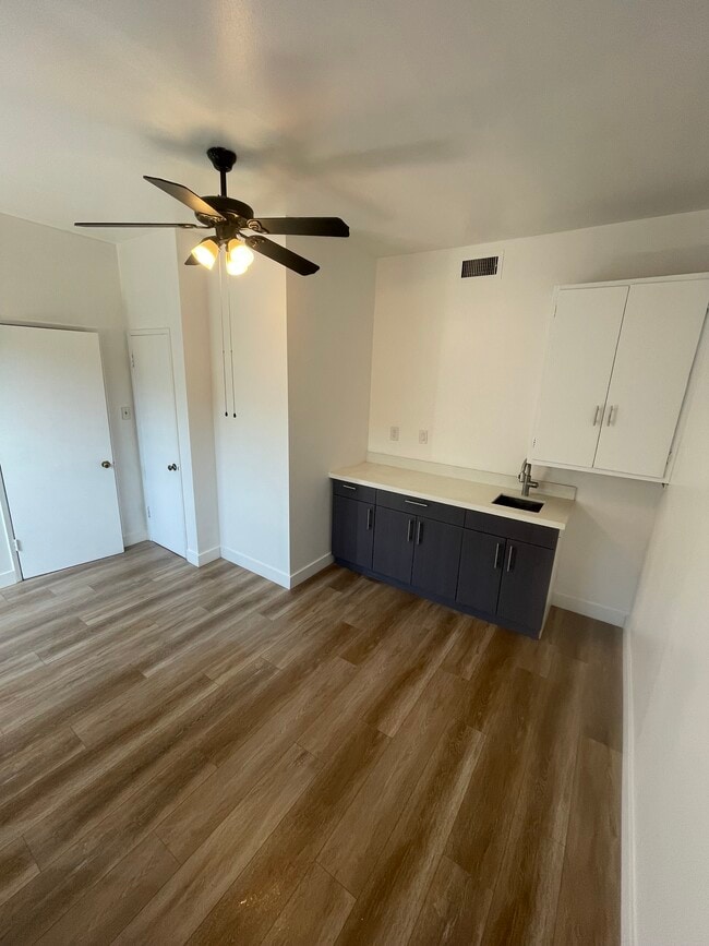 property at 9282 Gordon Ave