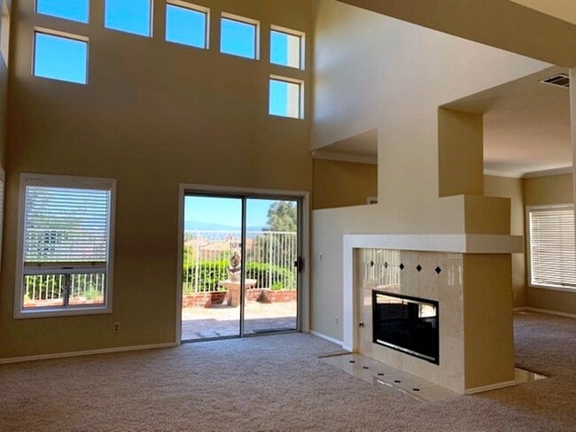 19431 San Marino Ct in Santa Clarita, CA - Building Photo - Building Photo