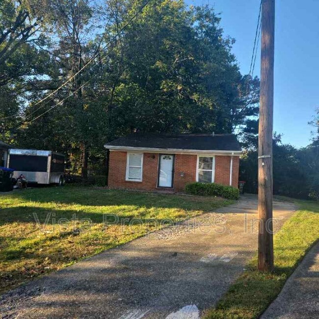 property at 1622 Haskin Ave