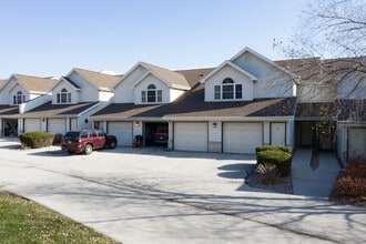 Meadowview Homes in Fond du Lac, WI - Foto de edificio - Building Photo