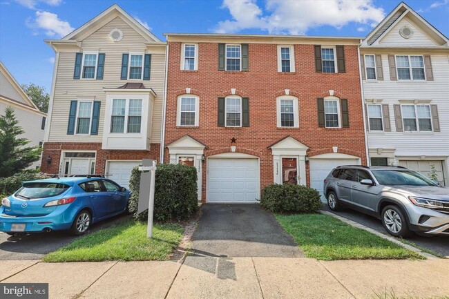 property at 45465 Bluemont Junction Square
