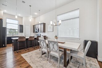 1044 W 15th 1/2 St in Houston, TX - Building Photo - Building Photo
