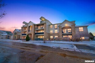 7222 S Blackhawk St in Englewood, CO - Building Photo