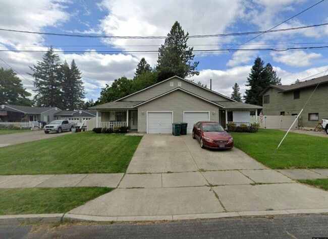 3019-3021 N 19th St