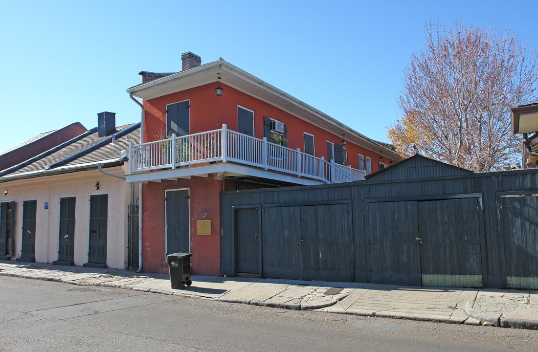 713 Burgundy St in New Orleans, LA - Building Photo