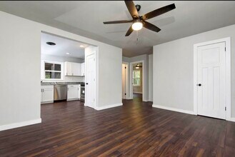 740 S Warren Ave in Springfield, MO - Foto de edificio - Building Photo